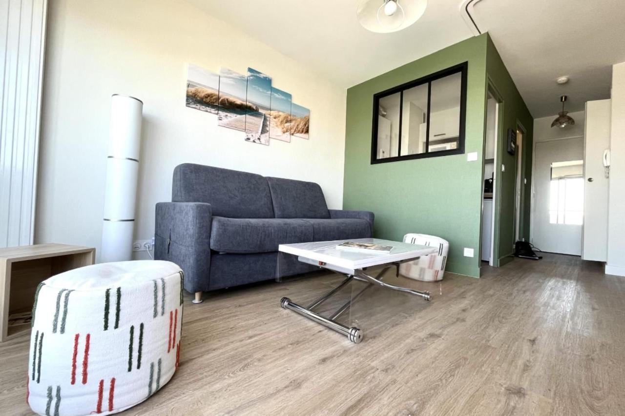 Pretty And Bright Studio With View On The Harbor Les Sables-dʼOlonne Kültér fotó